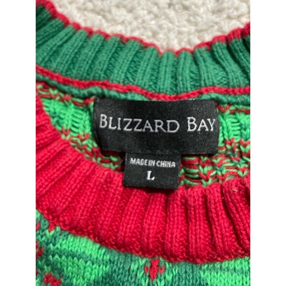 Blizzard Bay Funny Ugly Holiday Christmas Large Polar Bear Sweater Green - Picture 2 of 8